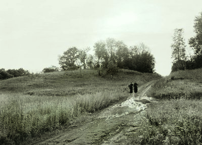 5.Местность, где ранее находилось имение Лужинских.Фото 2000 года
